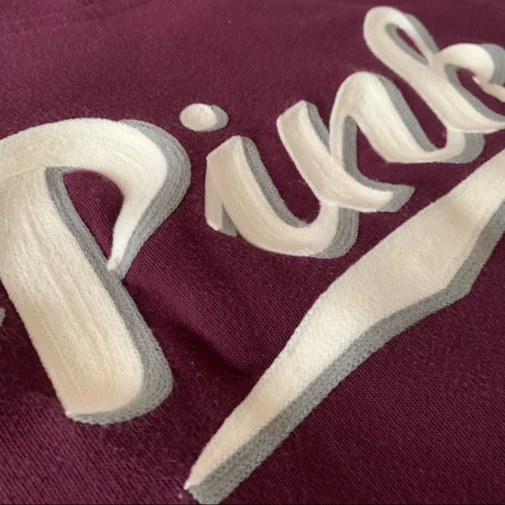 PINK Victoria’s Secret embroidered logo hoodie burgundy size extra small - Picture 4 of 7